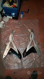 COPPIA STAFFE PORTAPEDANE DX E SX PER KAWASAKIER6N