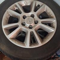 cerchi in lega con gomme 205/55/16 per opel zafira