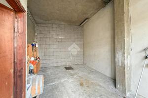 MAGAZZINO A LA VALLETTA BRIANZA
