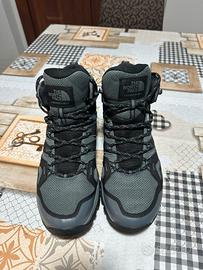 Scarpe trekking nuove