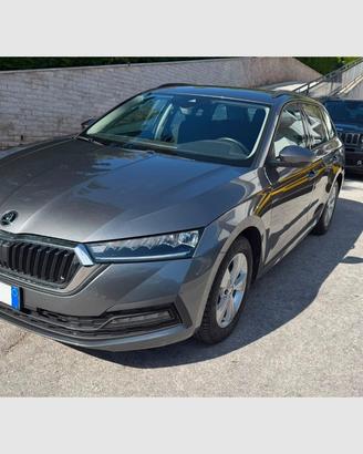 SKODA Octavia 2.0 TDI SCR 150CV DSG Wag. Style