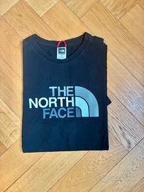 The North Face Maglietta nera; taglia M