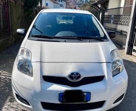 Toyota yaris Now 1000 gpl/benzina 2010