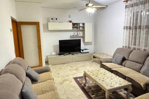 Appartamento di 135 m² con 4 locali e box auto a B