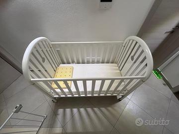 Lettino per neonati con materasso e cuscino
