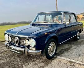 Alfa Romeo Giulia Super 1600 "Biscione"