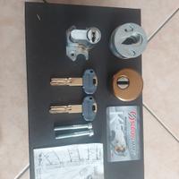 Cilindro sicurezza + defender Disec