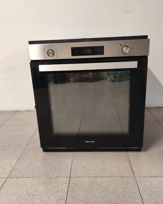 Forno ad incasso con struttura 