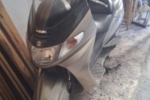 Burgman 400