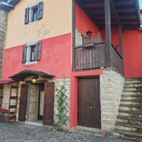 Casa in sasso con terreno