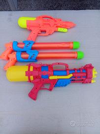 fucile e pistola ad acqua 4 PZ 