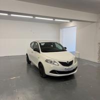 Lancia Ypsilon 1.0 FireFly 5 porte S&S Hybrid Ecoc