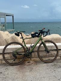 Gravel cannondale topstone carbon 6