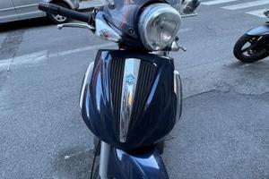 Piaggio Beverly 300 Tourer i.e. – 06/2009 – 64.944