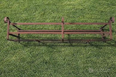 Portavasi /fioriere  regolabili 