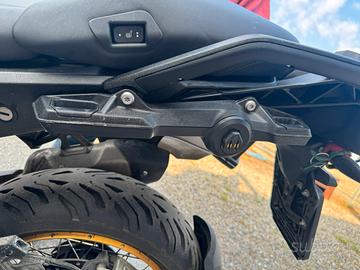 Attacchi per valigie vario bmw gs 1300
