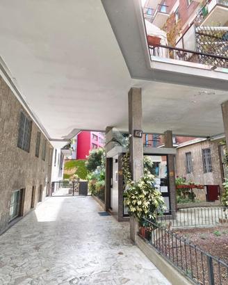 MONOLOCALE A MILANO