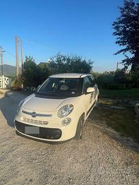 Auto FIAT 500L