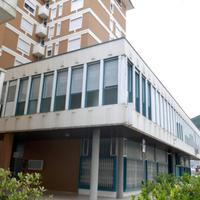 LUMINOSO UFFICIO CON SOPPALCO: posizione strate...