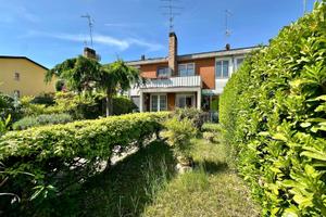 MANZANO LOC. CASE, VILLASCHIERA TRICAMERE