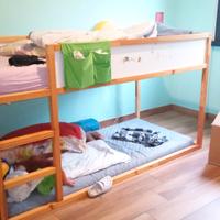 letto Kura IKEA castello