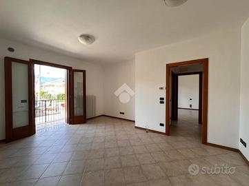 2 LOCALI A ASOLO