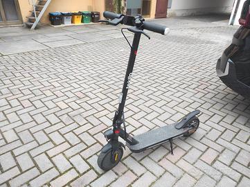 monopattino elettrico Teklio TK1M7AL8K1