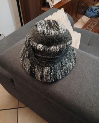 Cappello donna in pura lana