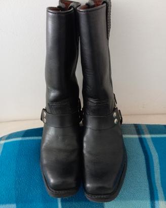 Stivali Harley Davidson nr. 39.