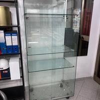 vetrina, ante scorrevoli