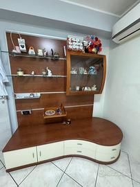 Parete Attrezzata  più Tavolo in vetro