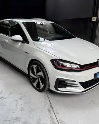 Volkswagen Golf GTI Performance 2.0 230 CV TSI DSG