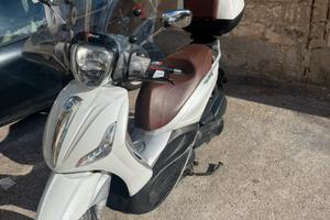 Scooter Beverly 300