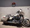 harley-davidson-street-glide-121-c-v-o-6000km-uni
