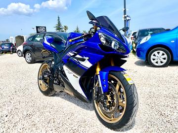 YAMAHA R1 YZF