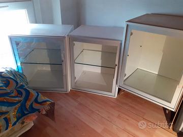3 vetrinette (usate)