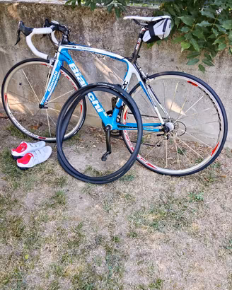 Bici da corsa Bianchi Infinito