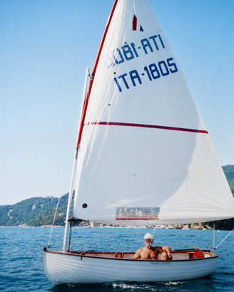 Dinghy 12’ vetroresina con certificato di stazza