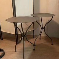 Letto  e comodini Cantori originali.