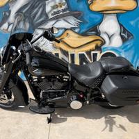 Harley-davidson Softail Heritage MY25| VIVID BLK