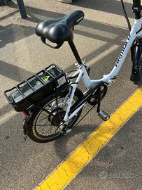 Bici elettrica pieghevole