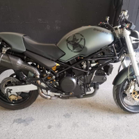 Ducati Monster 750