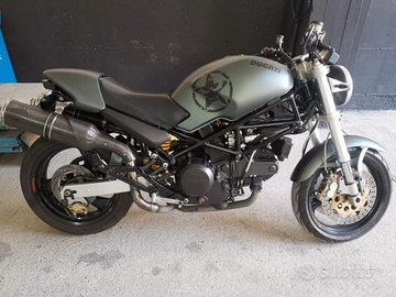 Ducati Monster 750