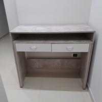 arredamento :scrivania/ console