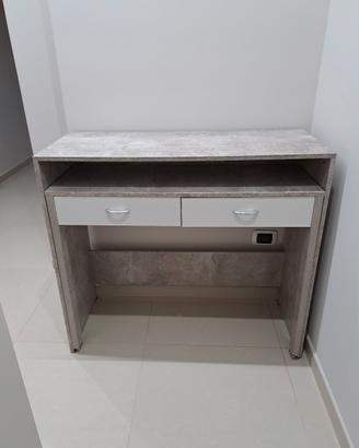 arredamento :scrivania/ console