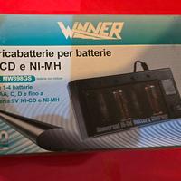 Caricabatterie Melchioni per stilo, torcia e 9V