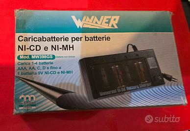 Caricabatterie Melchioni per stilo, torcia e 9V