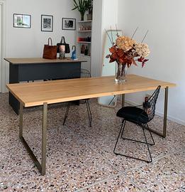 tavolo lungo con piano in legno massello