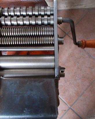 Macchina pasta vintage