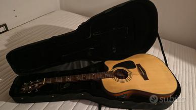 Fender chitarra acustica pre amplificata